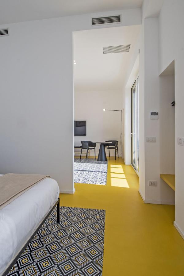 Toraldo Suites - Dimore Partenopee 那不勒斯 外观 照片